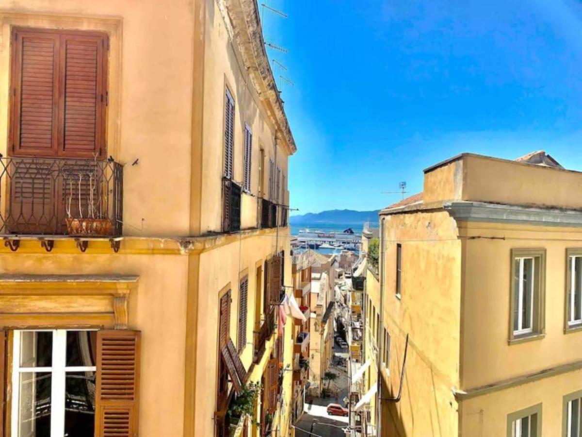 Appartamento Cagliari Centro Con Vista Sul Porto מראה חיצוני תמונה